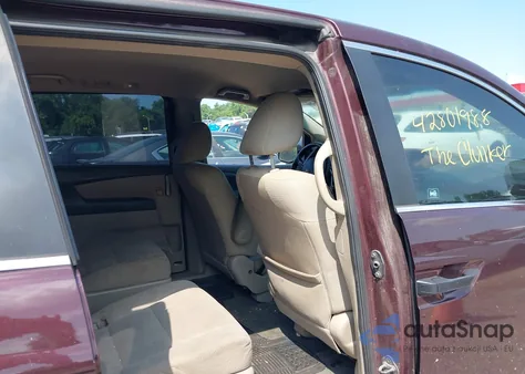 2011 Honda Odyssey Lx z USA, uszkodzony, nr VIN 5FNRL5H29BB057903